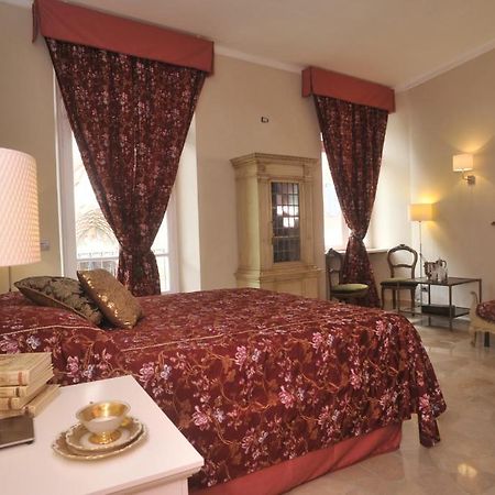Relais Al Bel San Domenico Bed and Breakfast Alba  Kamer foto