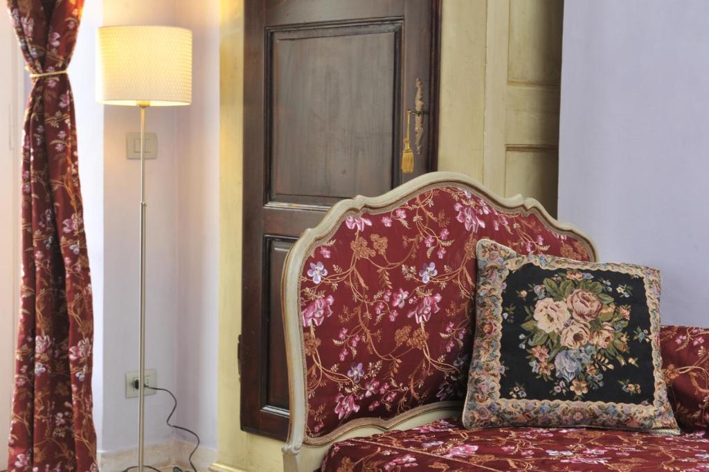 Relais Al Bel San Domenico Bed and Breakfast Alba  Kamer foto